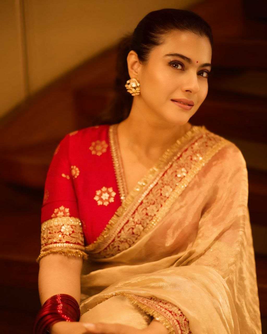 JACQUELINE FERNANDEZ SAREES