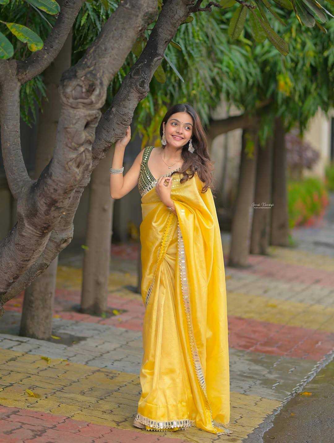 SOLID SAREES