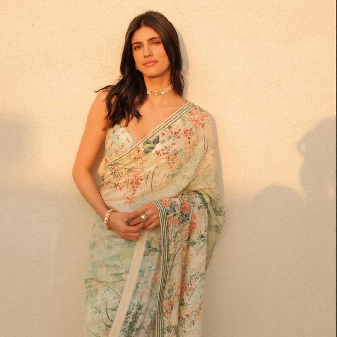 MEDHA RANA COLLECTIONS