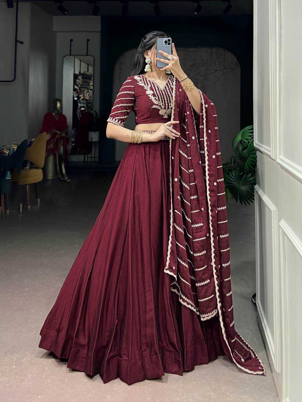  LEHENGA WITH BELT