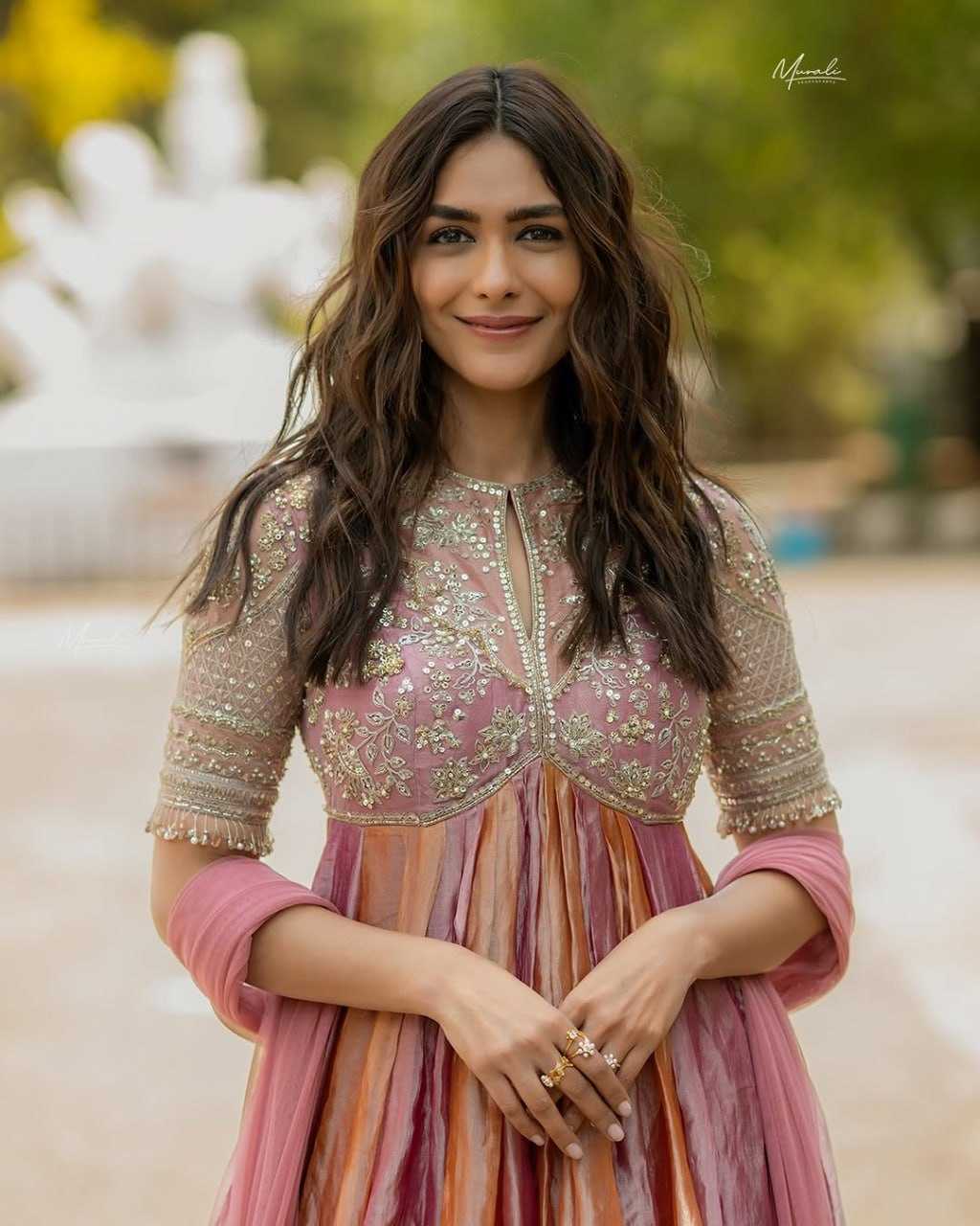 MRUNAL THAKUR COLLECTIONS
