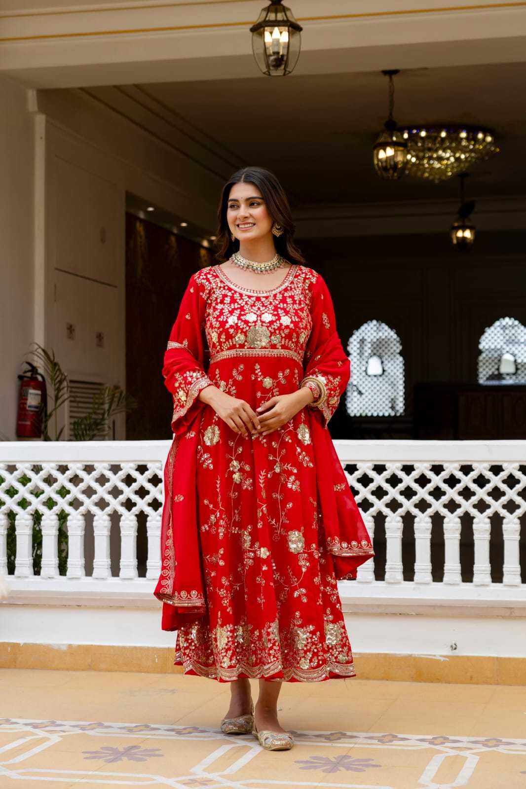 FULL SLEEVE GOWNS