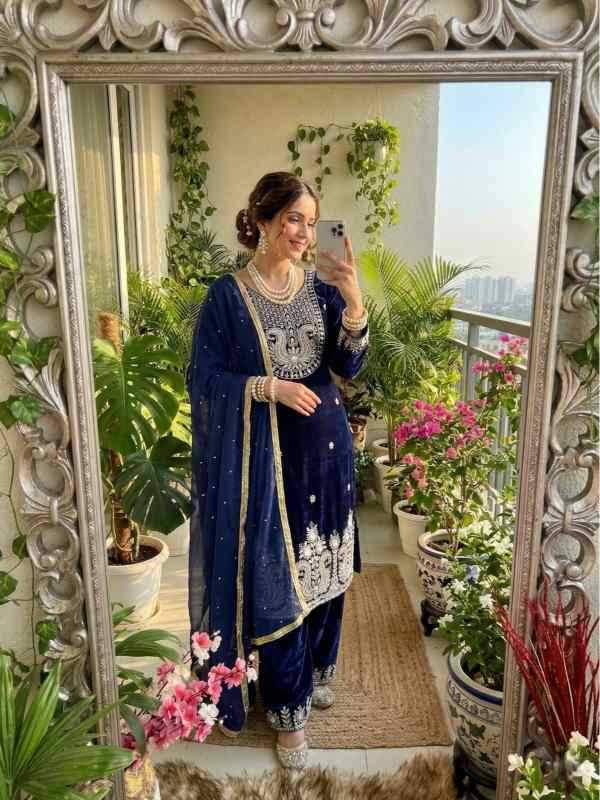 YNF Wholesale Velvet Velvet Suits  | Surat Manufacturer