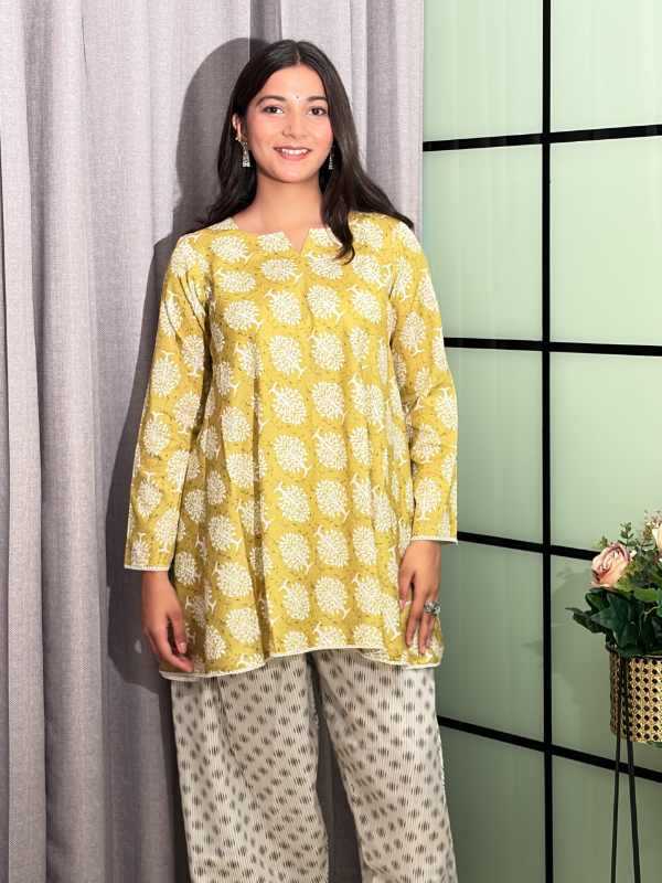 YNF Wholesale Silk Cotton Printed Kurtis  | Surat Manufacturer