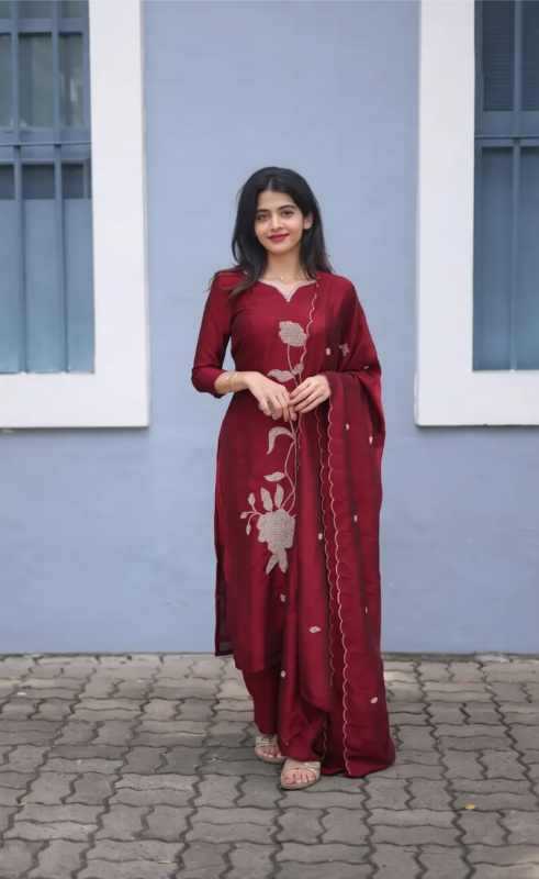 YNF Wholesale Cotton Cotton Kurtis KESH209 VIHANA | Surat Manufacturer