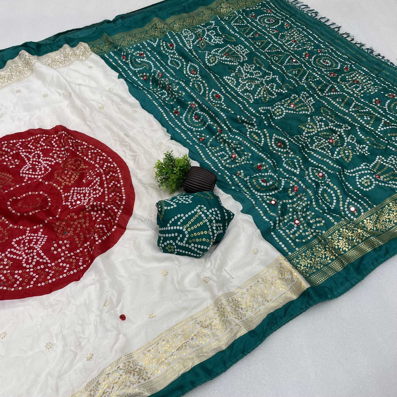 YNF Wholesale Chiffon Printed Sarees KESH514 Maa - Beti | Surat Manufacturer