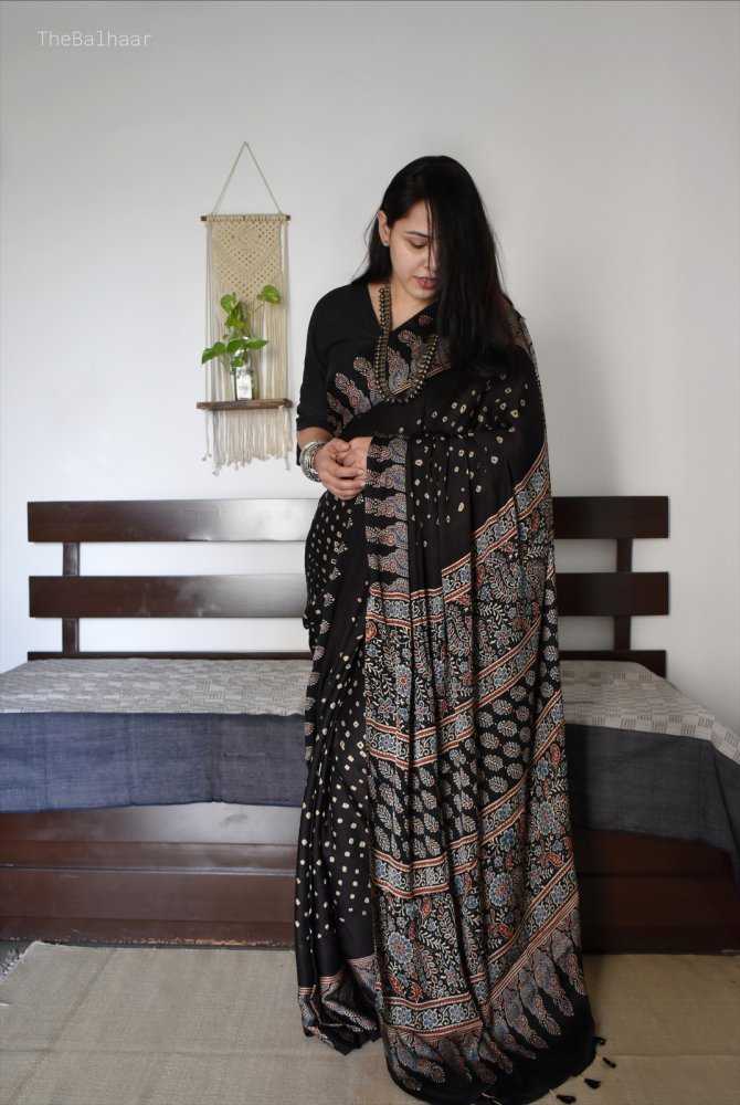 YNF Wholesale Muslin Printed Sarees  | Surat Manufacturer