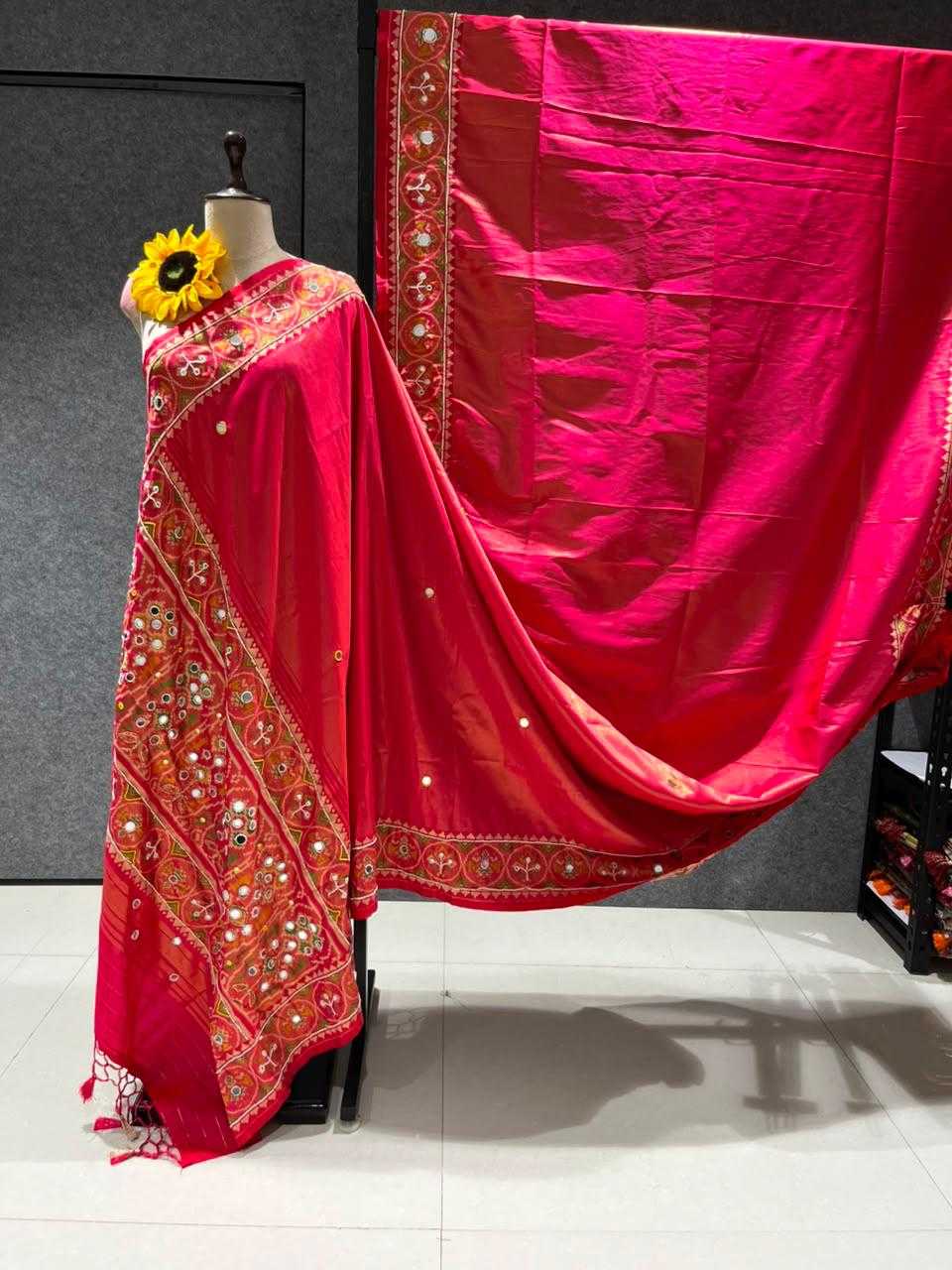 YNF Wholesale Banarasi Soft Silk Traditional Silk Sarees KESH576 Manvisha | Surat Manufacturer