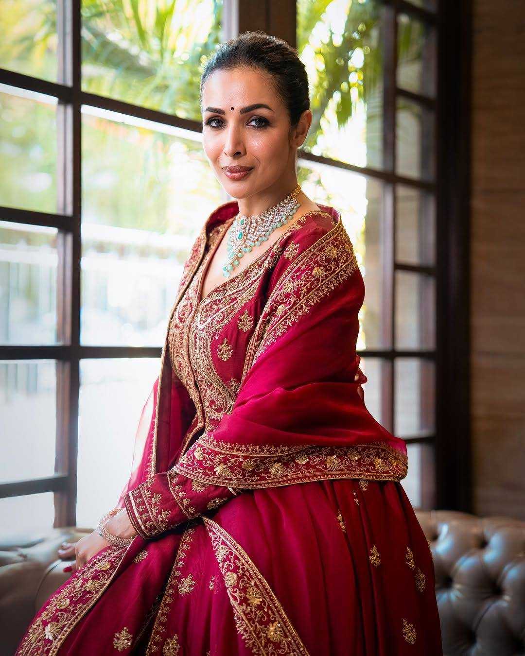 YNF Wholesale Chinon Silk Wedding Gown KESH492 1429 | Surat Manufacturer