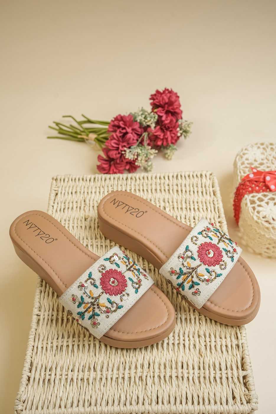 YNF Wholesale Cotton Casual Ethnic Footwear KESH641 Red flower hill (2) | Surat Manufacturer