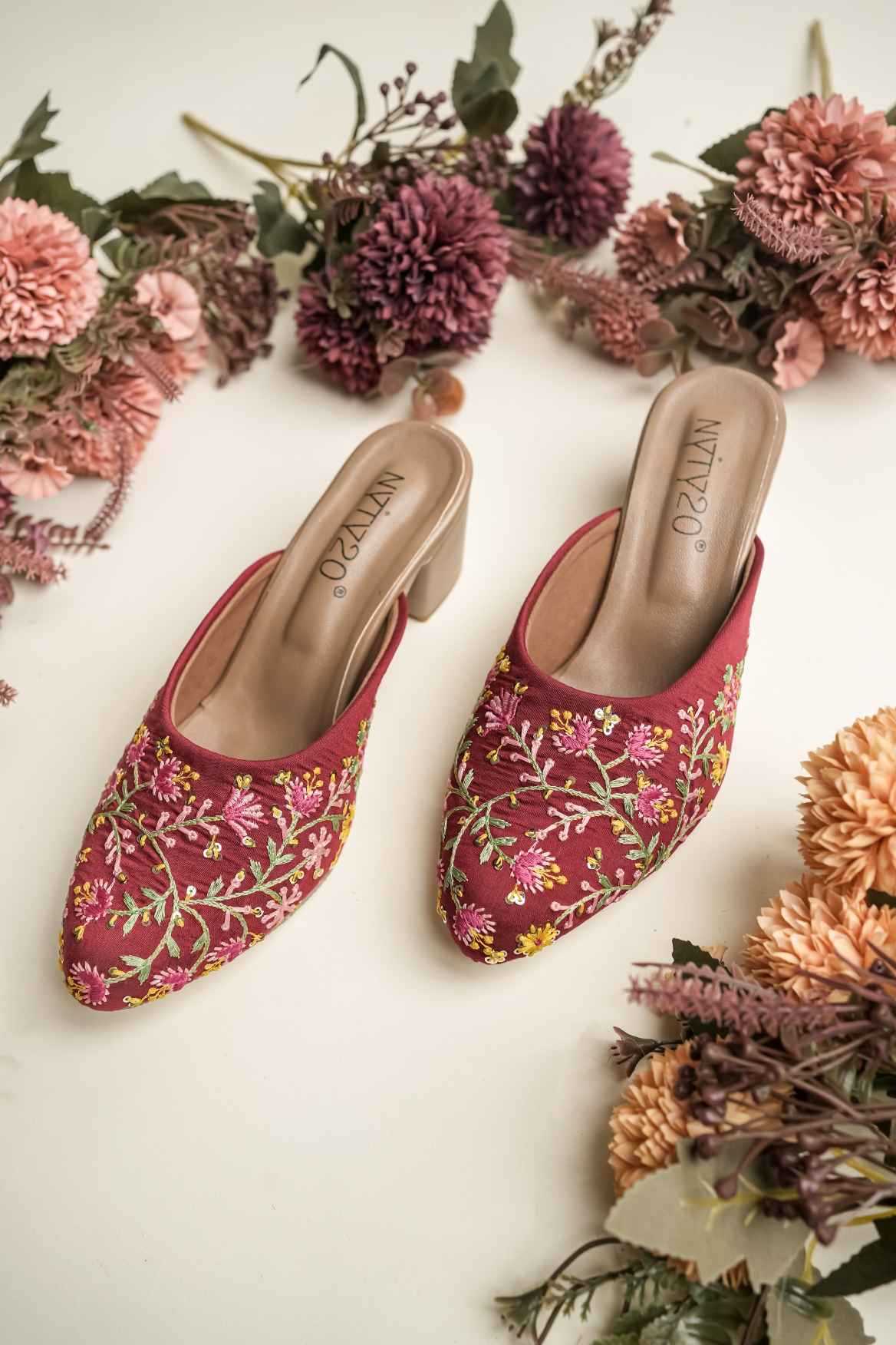 YNF Wholesale Premium Roman Silk Designer Juttis KESH641 Marron heel | Surat Manufacturer