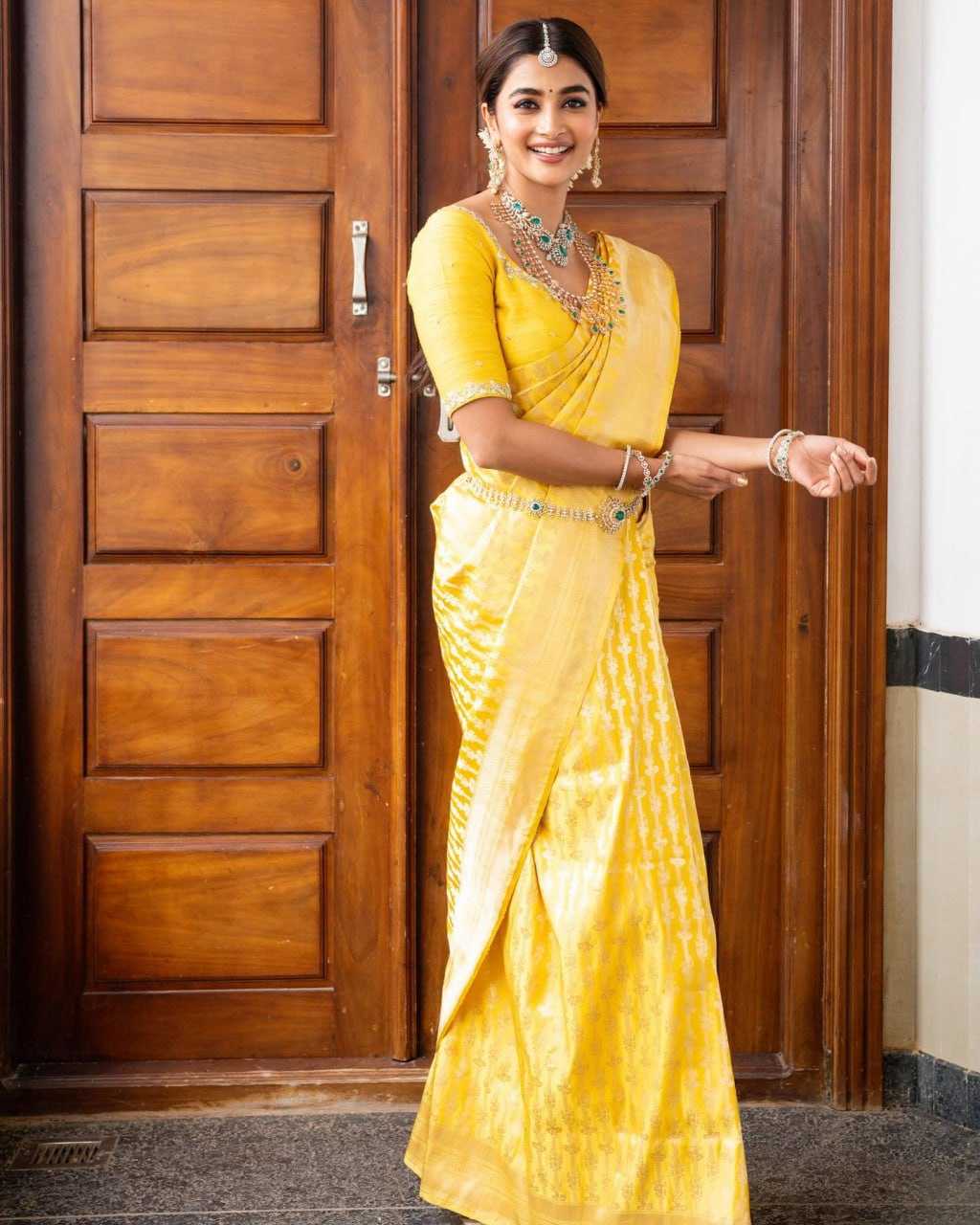 YNF Wholesale Banarasi Soft Silk Banarasi Silk Sarees KESH702 5182 | Surat Manufacturer