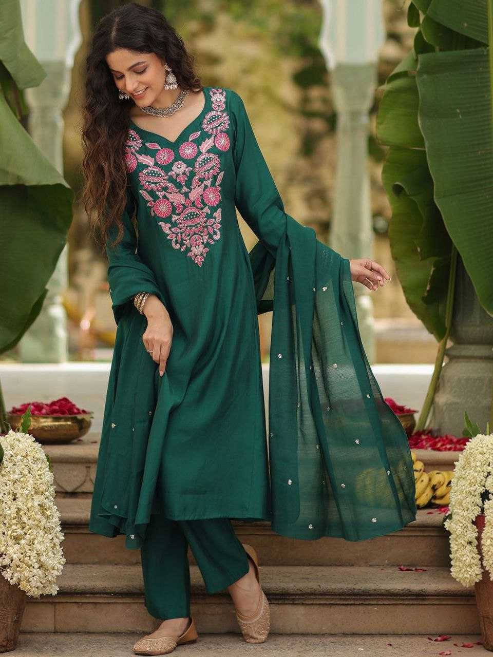 YNF Wholesale Slub Reyon Designer Kurtis KESH529 SC651 | Surat Manufacturer