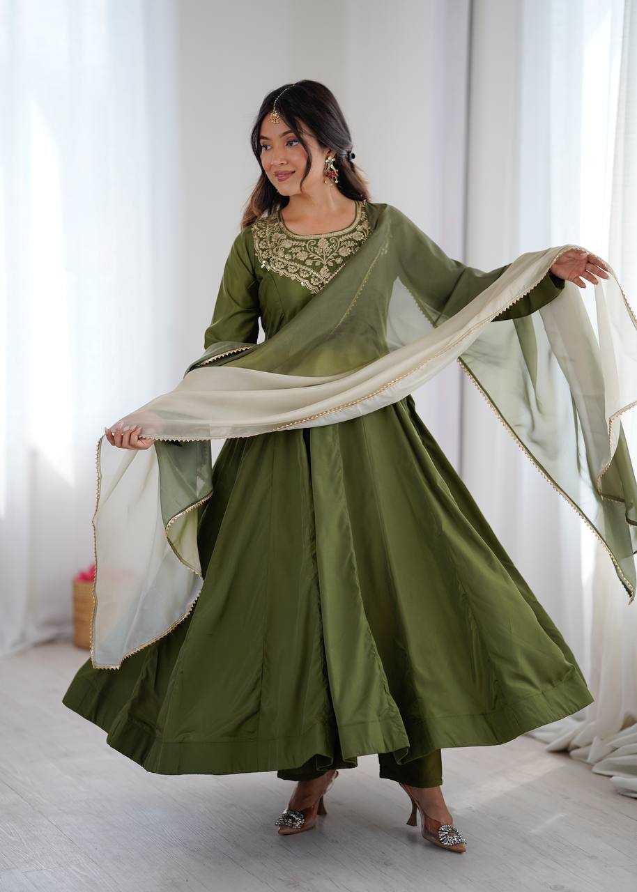 YNF Wholesale Heavy Crepe Printed Gowns KESH617 26 | Surat Manufacturer