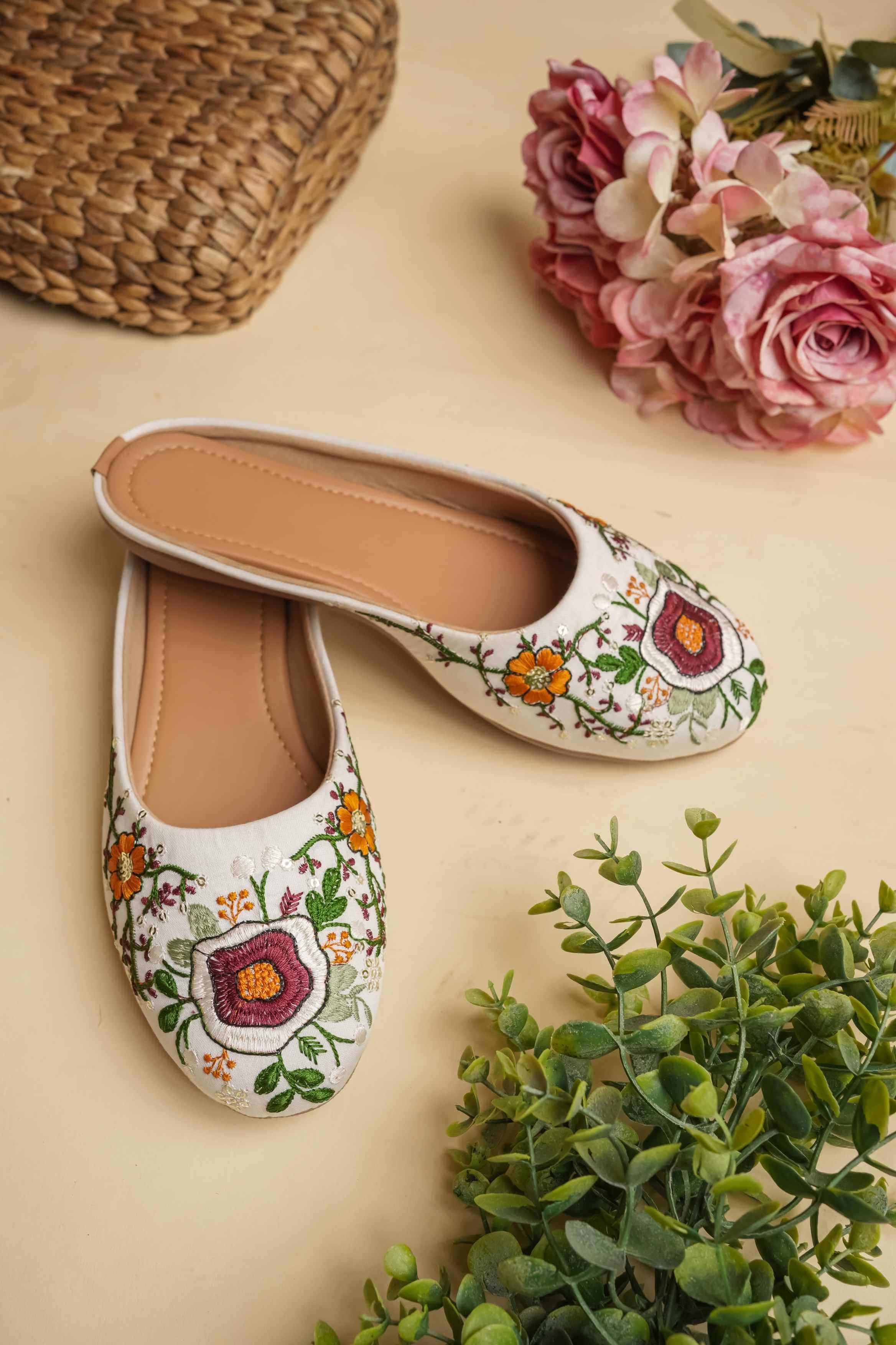 YNF Wholesale Heavy Roman Silk Designer Juttis KESH641 SANAM | Surat Manufacturer