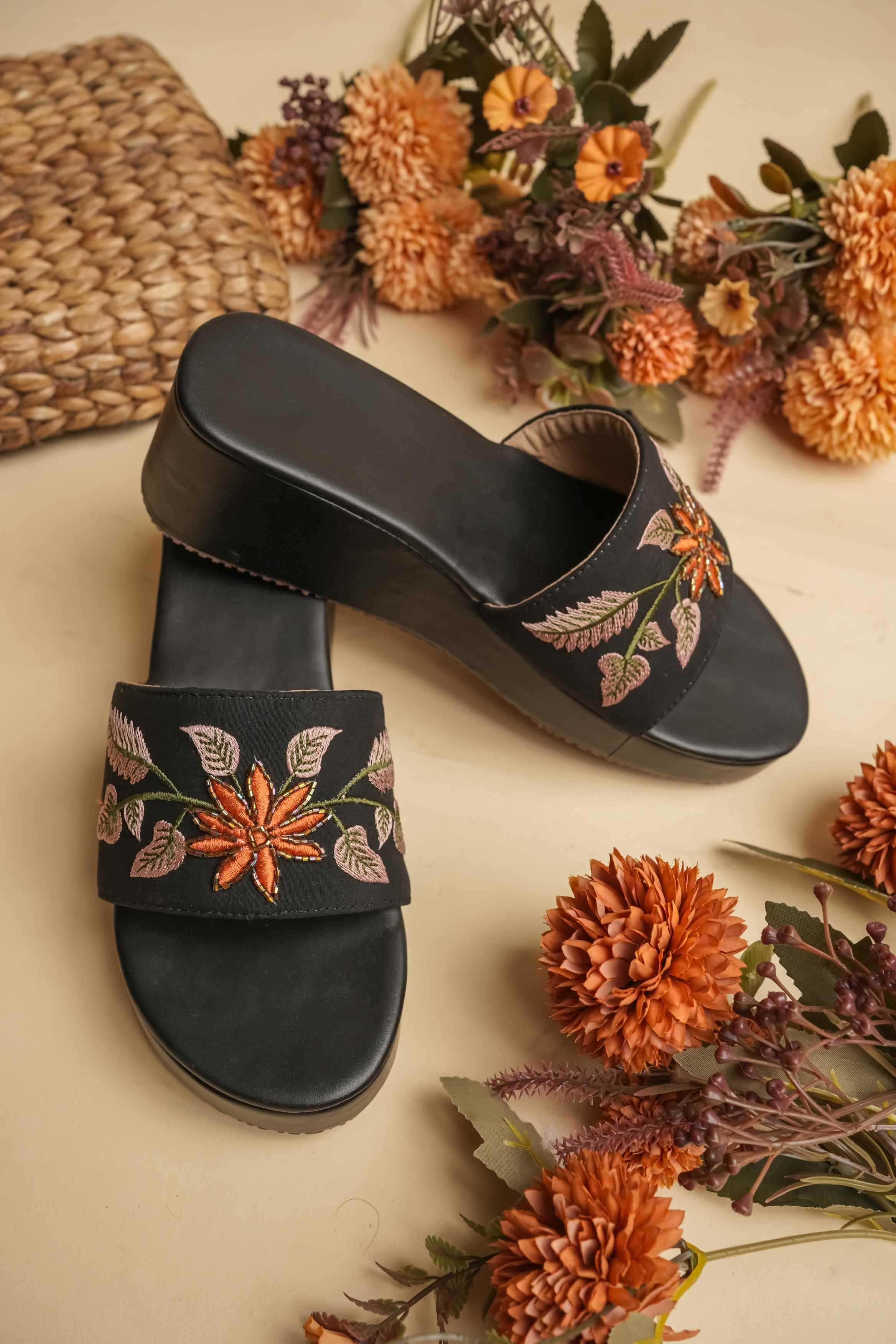 YNF Wholesale Heavy Roman Silk Casual Ethnic Footwear KESH641 SANJUM | Surat Manufacturer