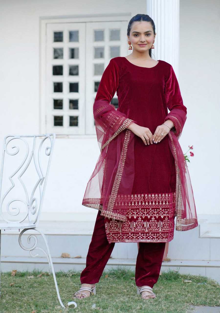 YNF Wholesale Viscose Velvet Suits RIN232 32 | Surat Manufacturer