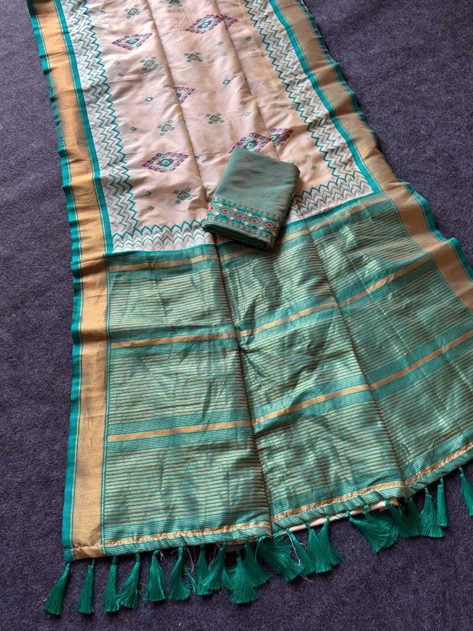 YNF Wholesale Patola Silk Patola Sarees KESH679 Dakshini | Surat Manufacturer