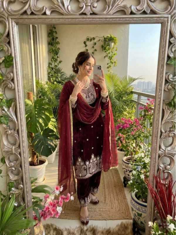 YNF Wholesale Velvet Velvet Suits  | Surat Manufacturer