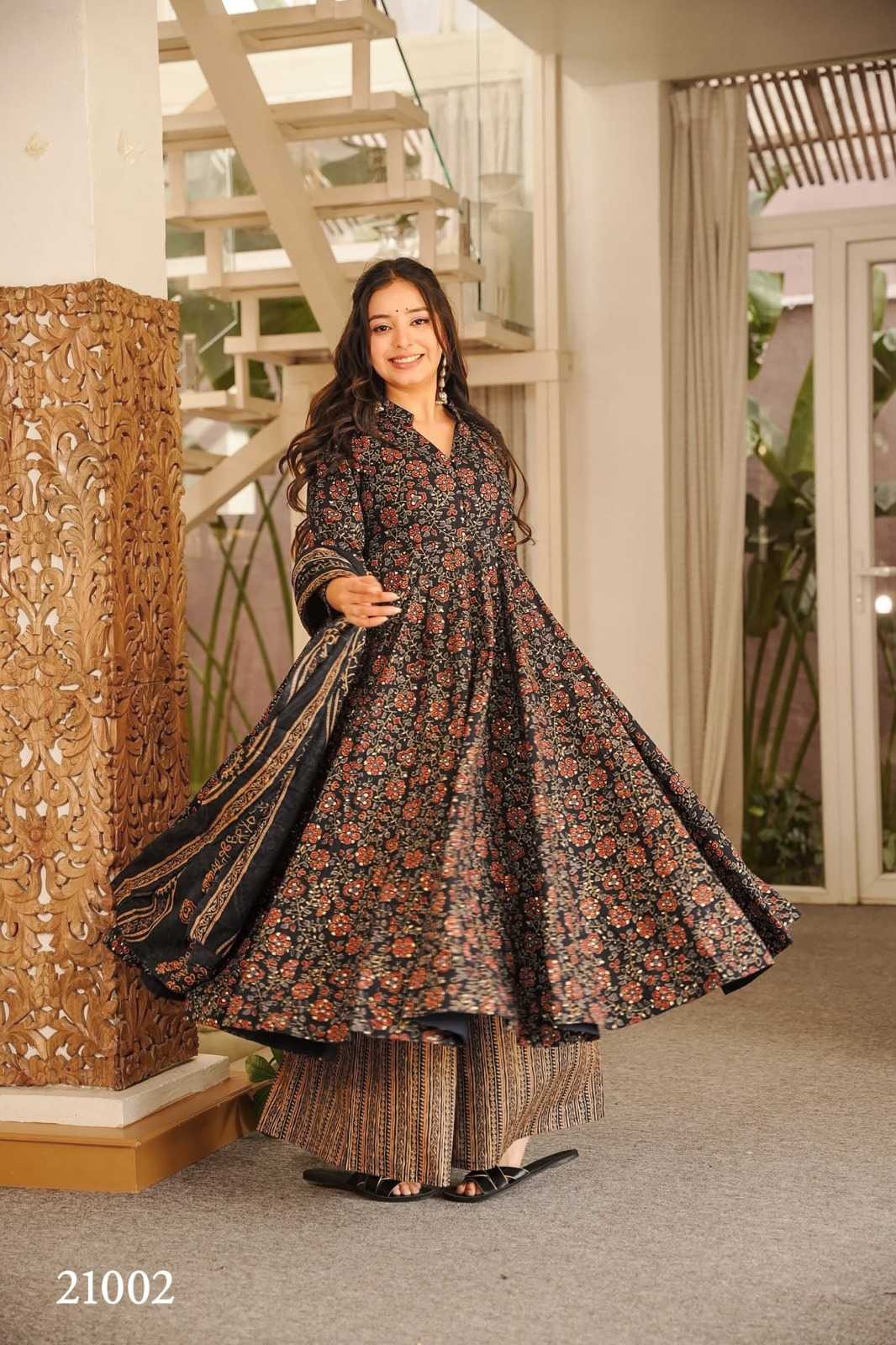 YNF Wholesale Muslin Silk Ladies Silk Suit  | Surat Manufacturer