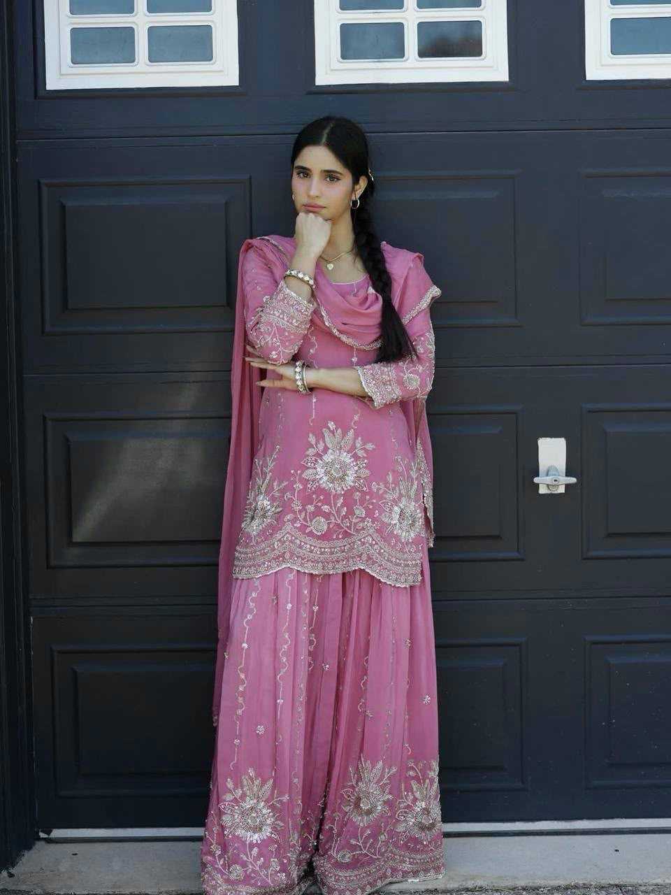 KURTI