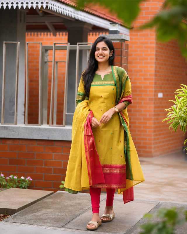 KURTI