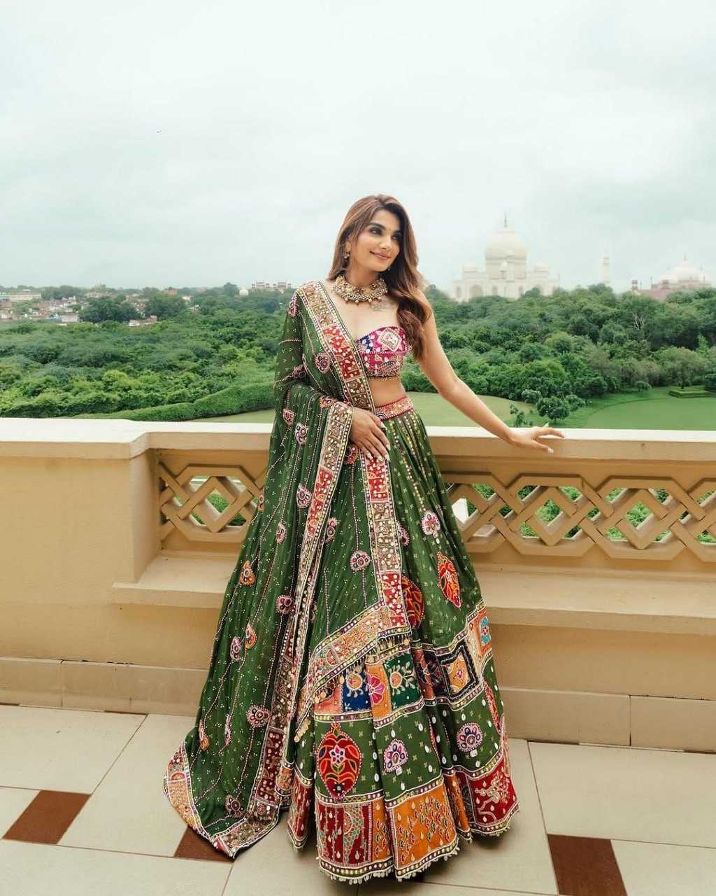 LEHENGAS