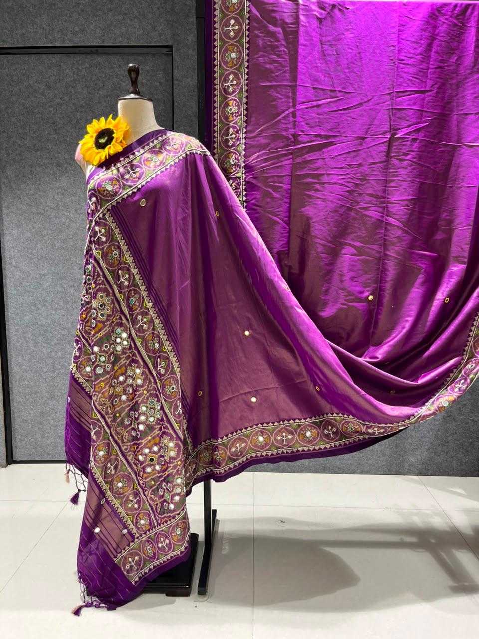 YNF Wholesale Banarasi Soft Silk Traditional Silk Sarees KESH576 Manvisha | Surat Manufacturer