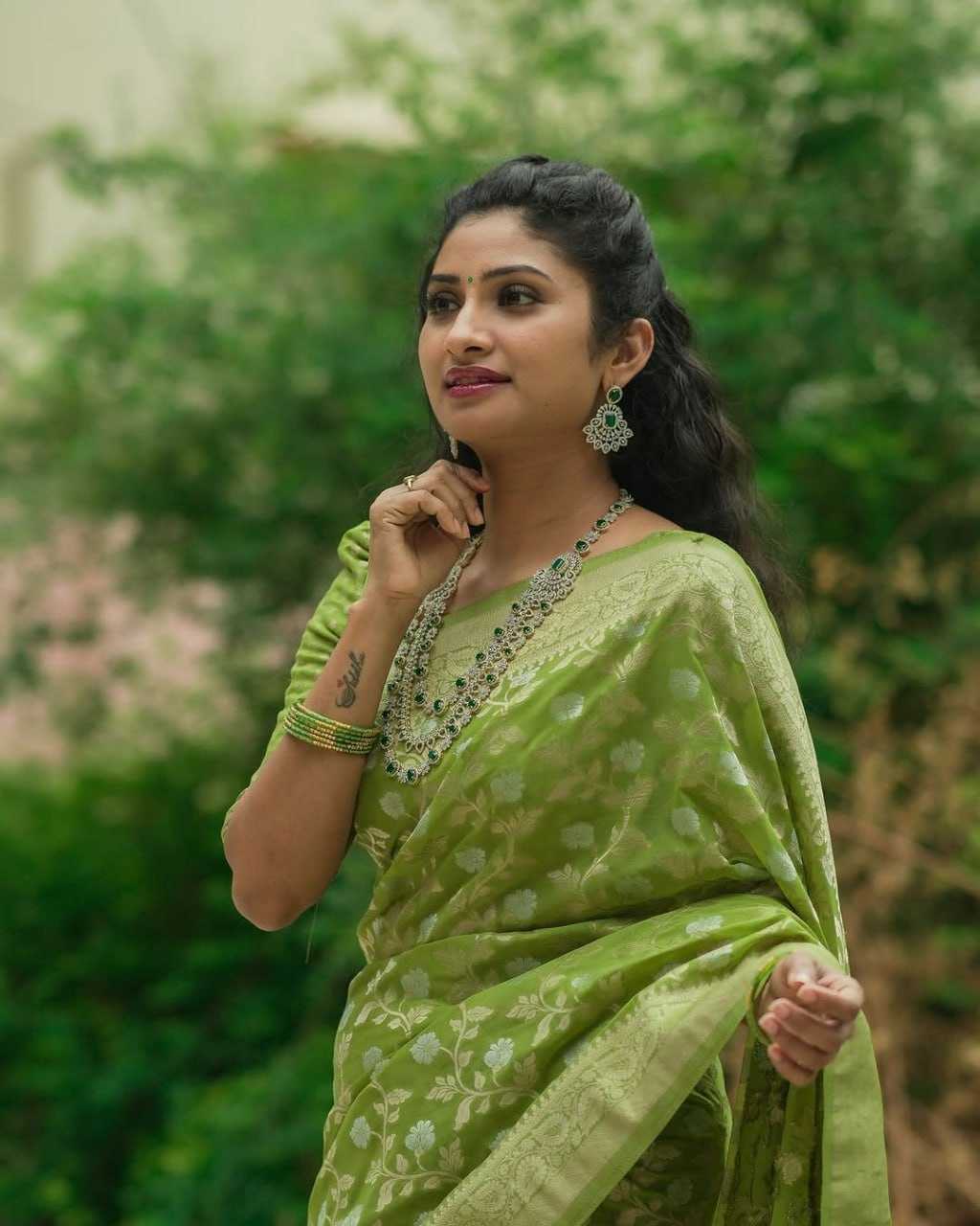 YNF Wholesale Banarasi Soft Silk Silk Sarees KESH702 5816 | Surat Manufacturer