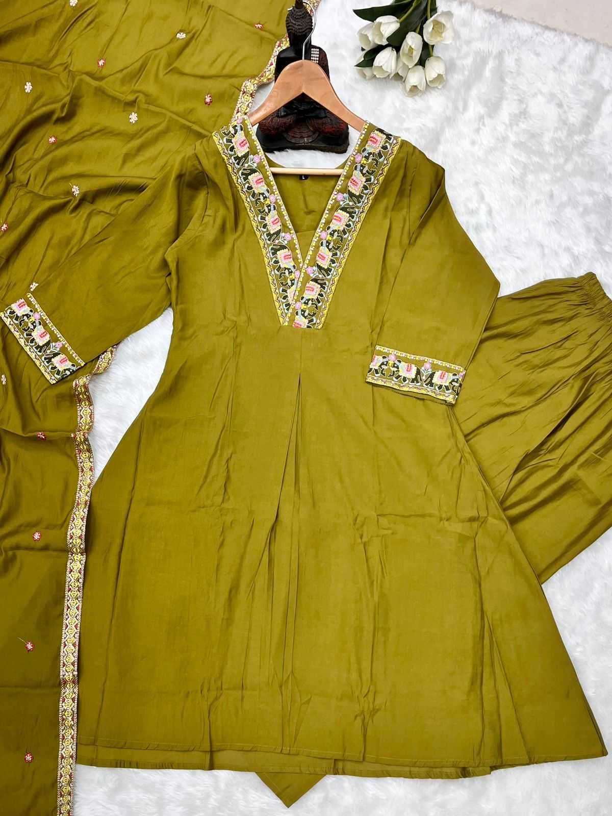 YNF Wholesale Premium Roman Silk Ladies Silk Suit KESH730 102 | Surat Manufacturer