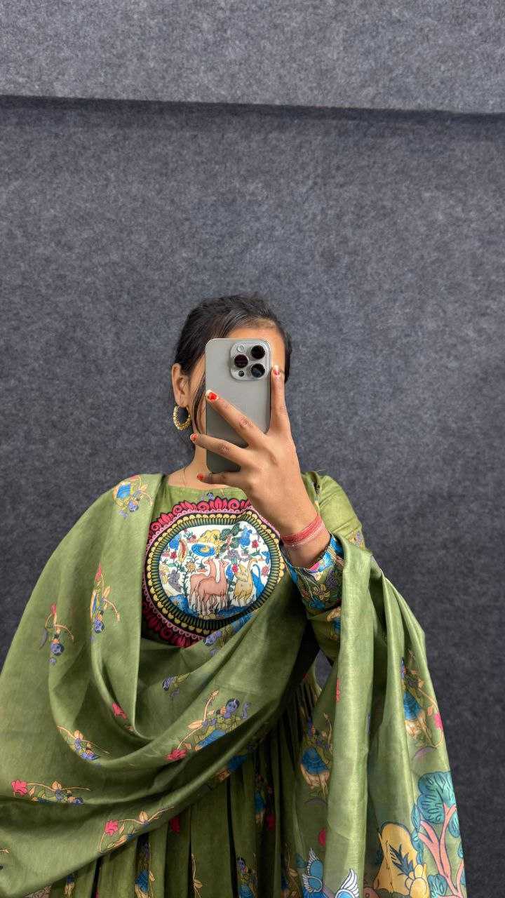 YNF Wholesale Muslin Printed Gowns KESH103 ANIMAL | Surat Manufacturer