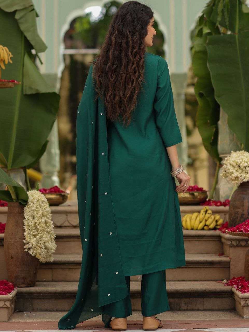 YNF Wholesale Slub Reyon Designer Kurtis KESH529 SC651 | Surat Manufacturer