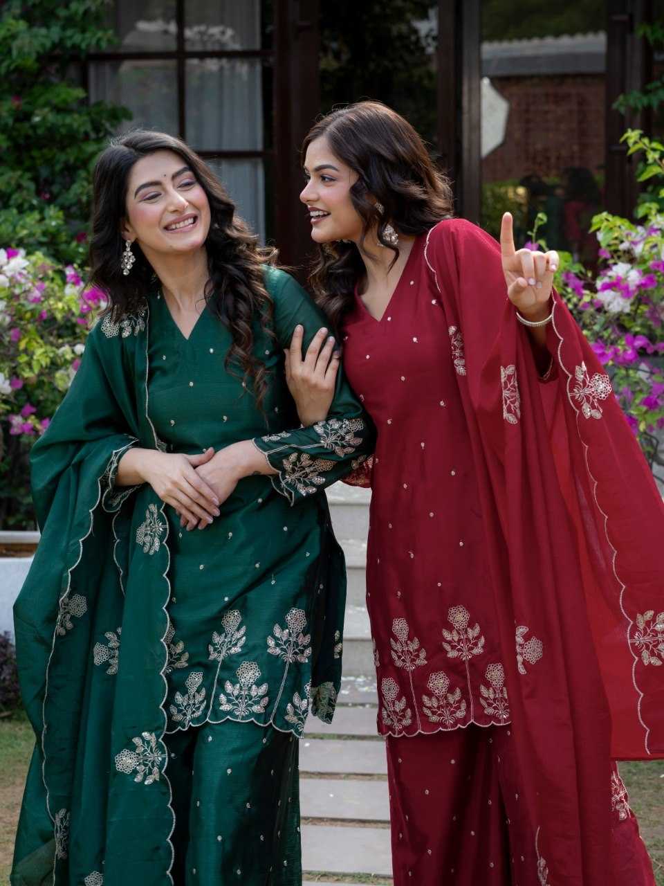 YNF Wholesale Chinon Silk Ladies Suits KESH522 KR-125 | Surat Manufacturer