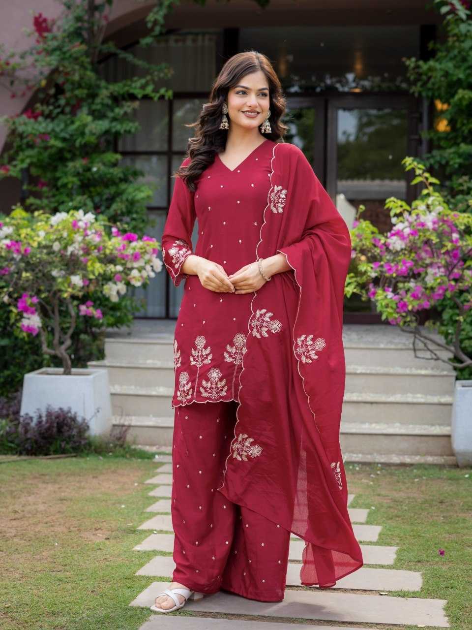YNF Wholesale Chinon Silk Ladies Suits KESH522 KR-125 | Surat Manufacturer