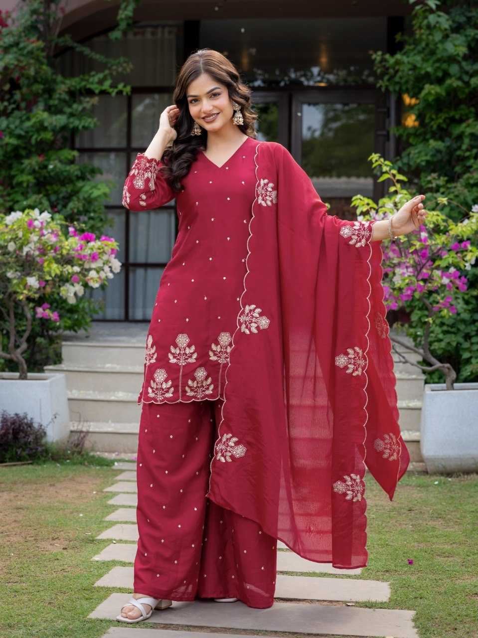 YNF Wholesale Chinon Silk Ladies Suits KESH522 KR-125 | Surat Manufacturer