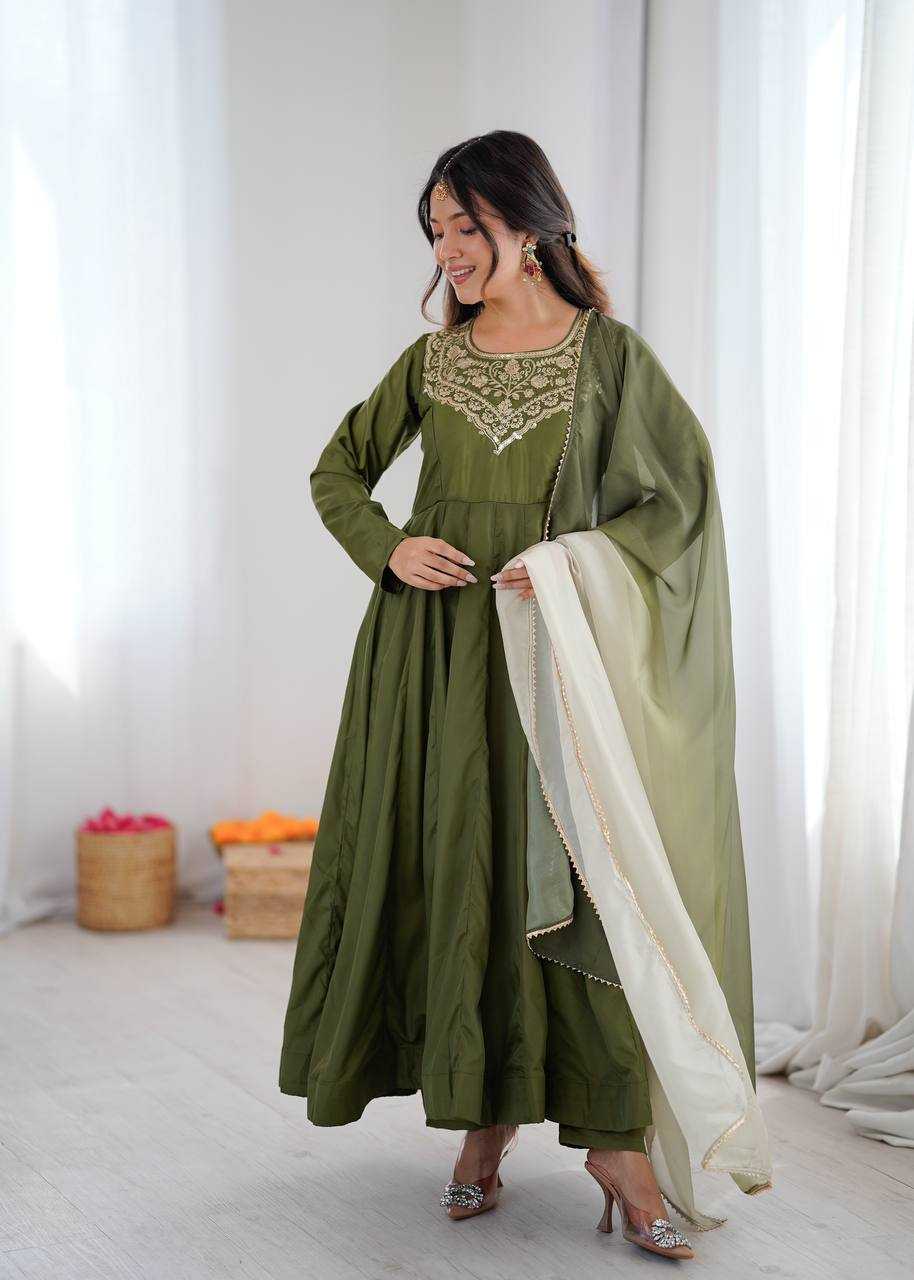 YNF Wholesale Heavy Crepe Printed Gowns KESH617 26 | Surat Manufacturer