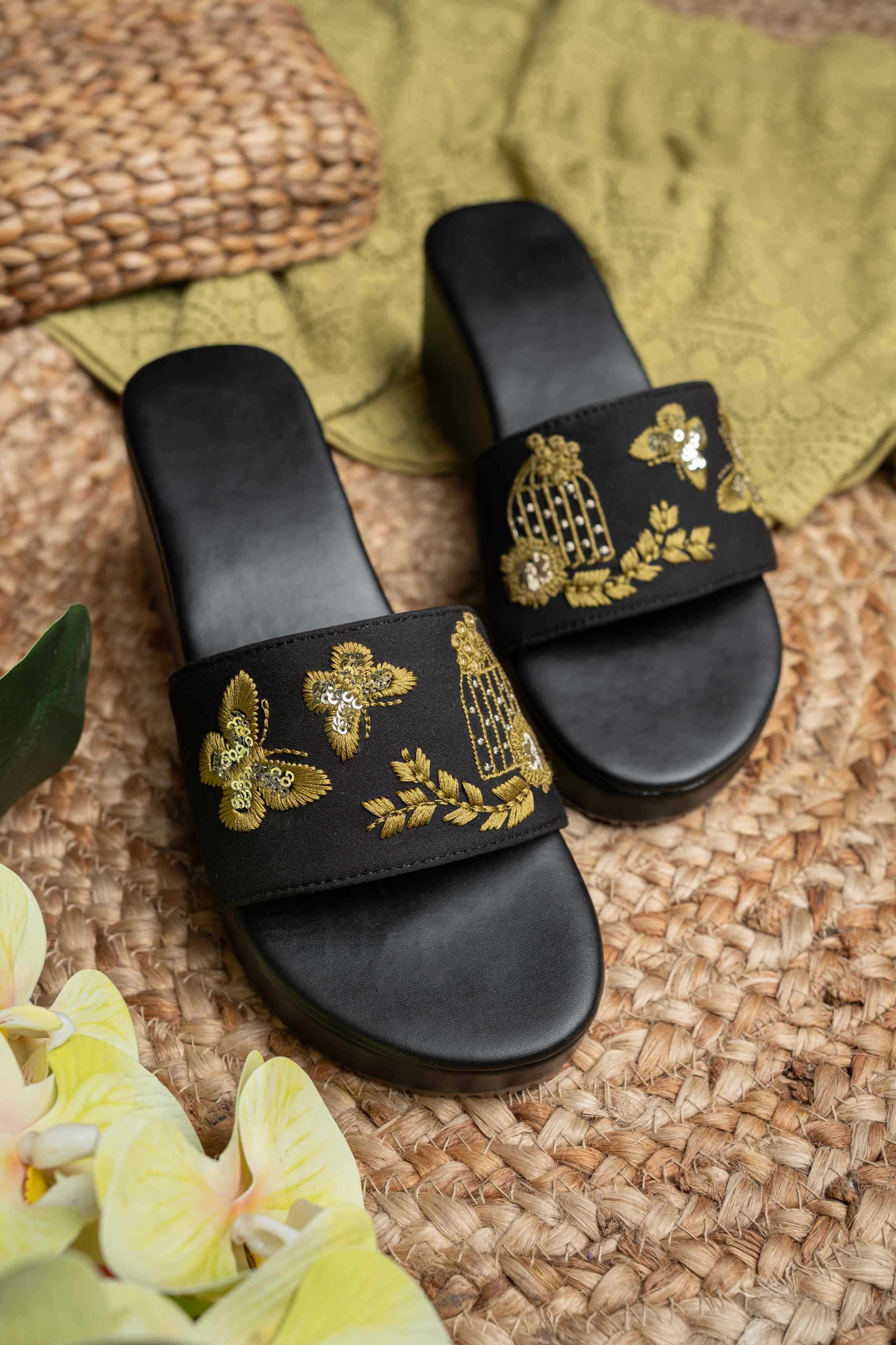 YNF Wholesale Heavy Roman Silk Casual Ethnic Footwear KESH641 JASMIN | Surat Manufacturer