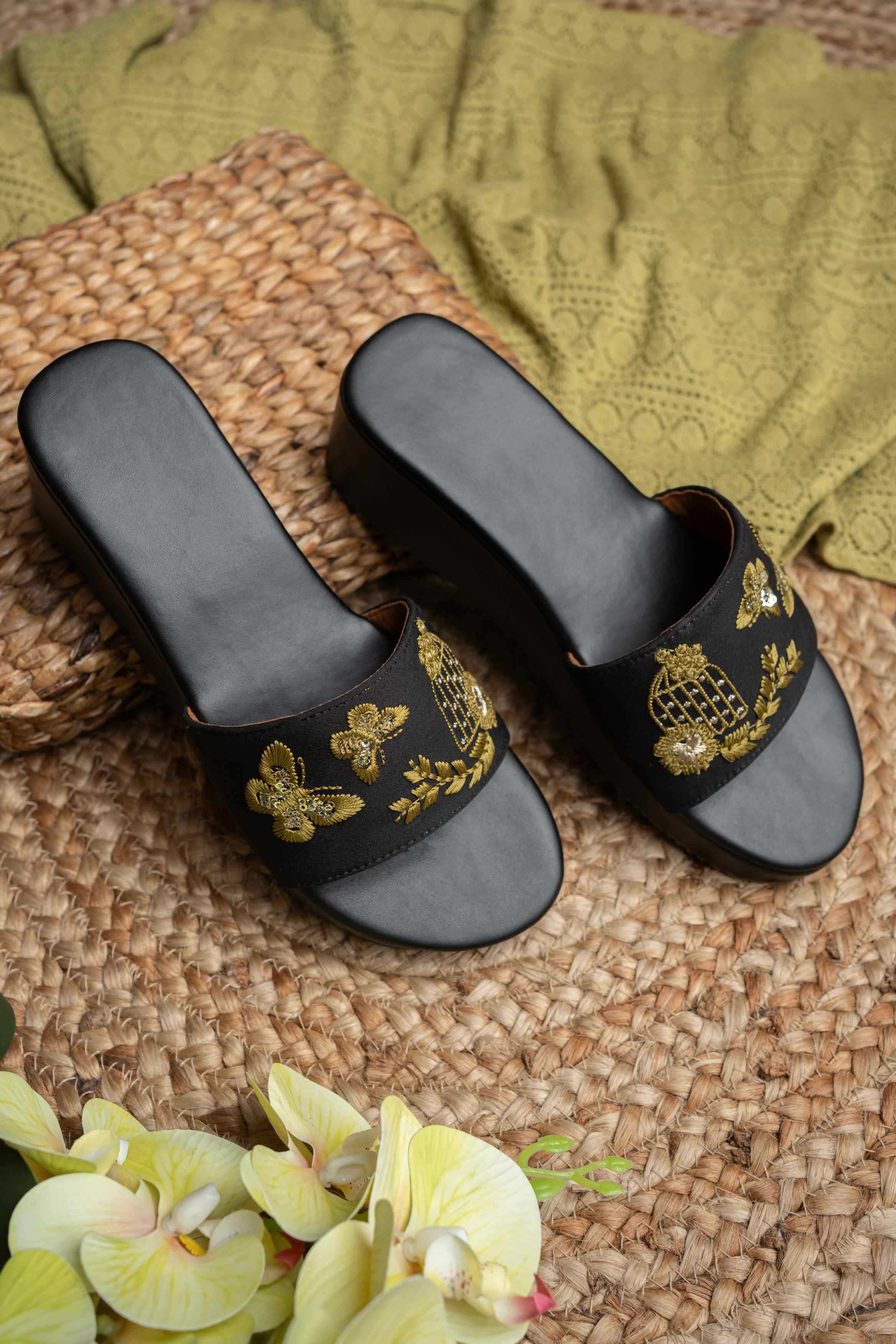 YNF Wholesale Heavy Roman Silk Casual Ethnic Footwear KESH641 JASMIN | Surat Manufacturer