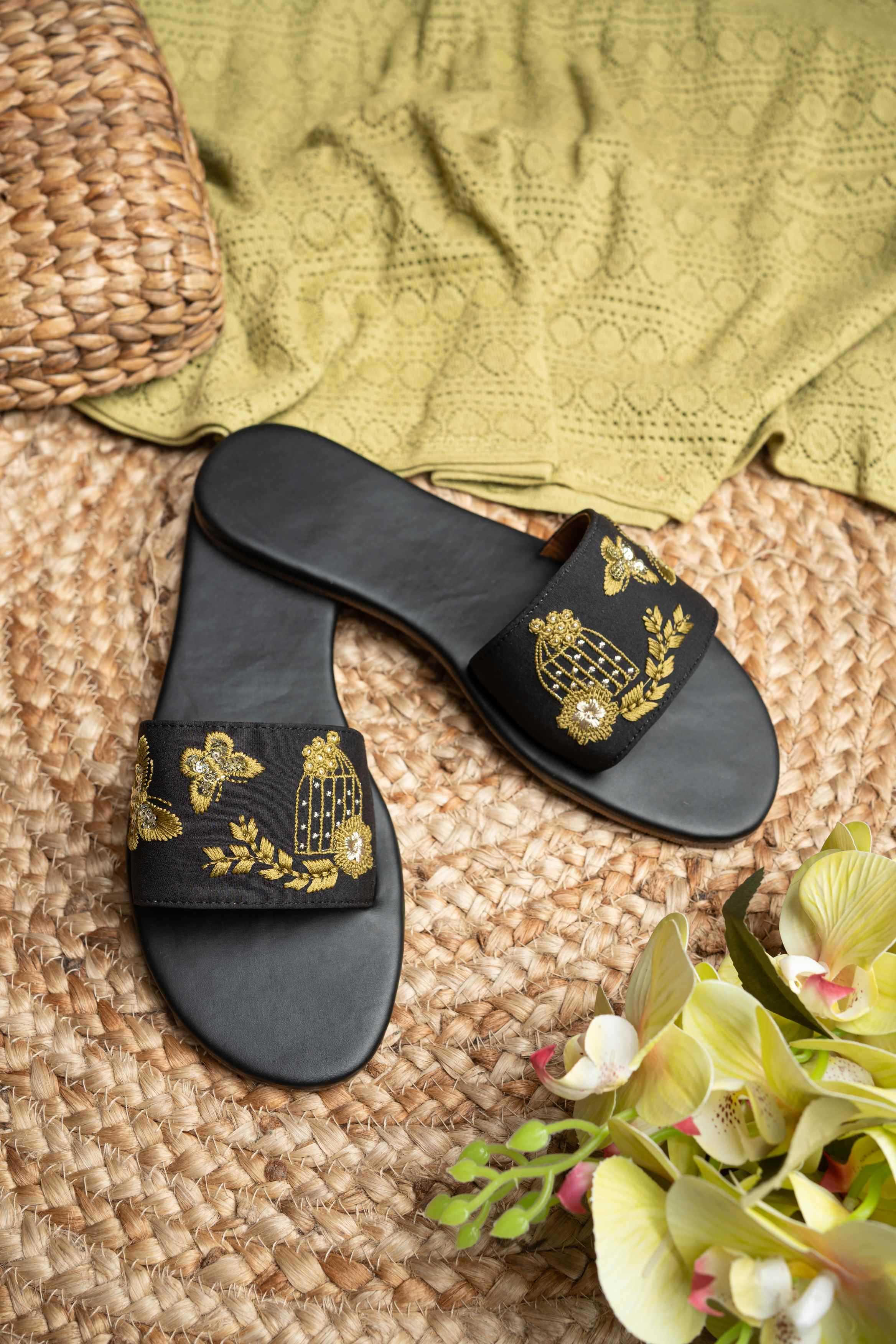 YNF Wholesale Heavy Roman Silk Casual Ethnic Footwear KESH641 NAYRA | Surat Manufacturer
