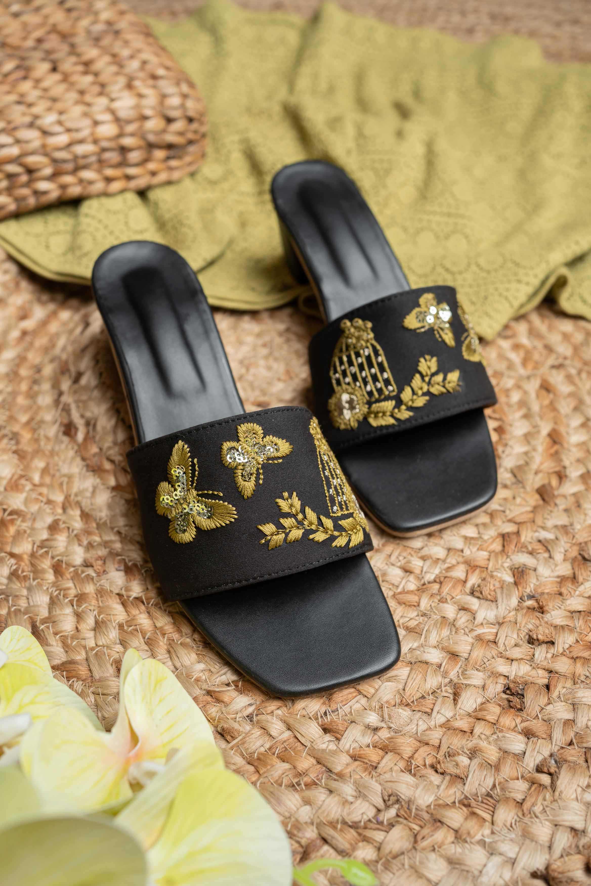 YNF Wholesale Heavy Roman Silk Casual Ethnic Footwear KESH641 POLLI | Surat Manufacturer