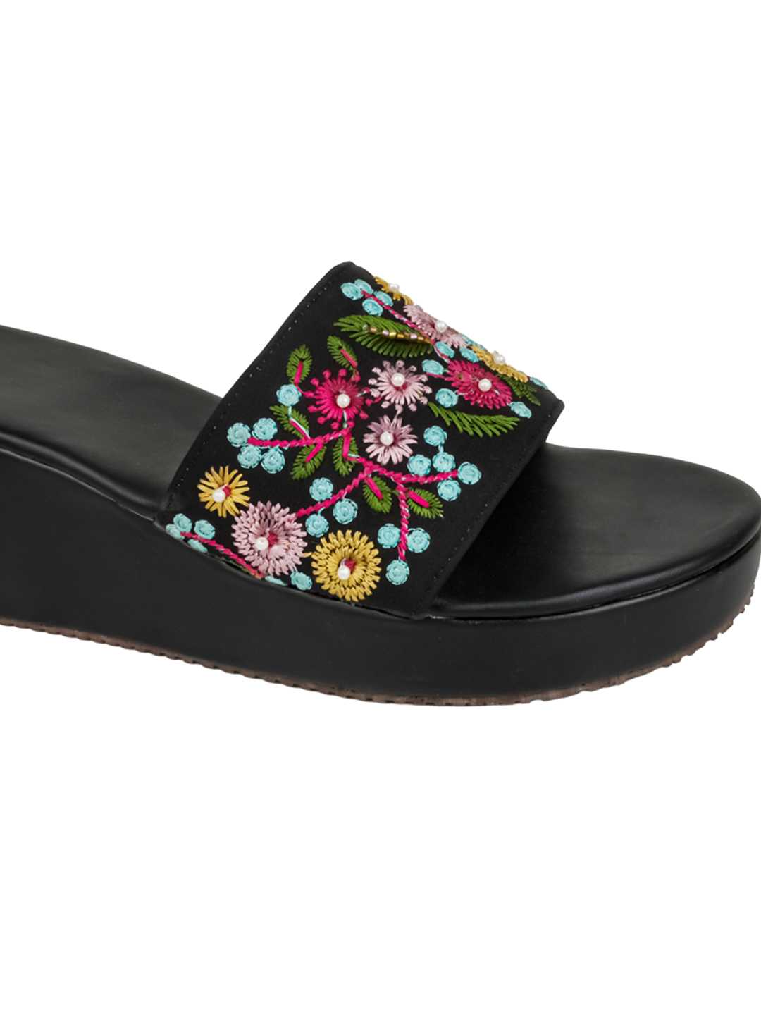 YNF Wholesale Heavy Roman Silk Casual Ethnic Footwear KESH641 YAMNA | Surat Manufacturer