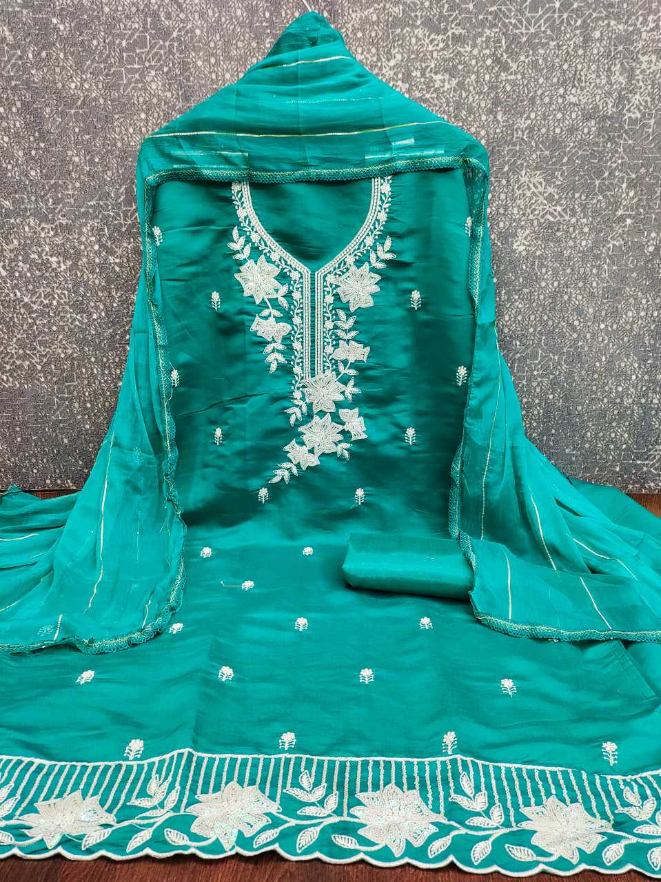 YNF Wholesale Heavy Roman Silk Embroidery Suits KESH648 1537 | Surat Manufacturer