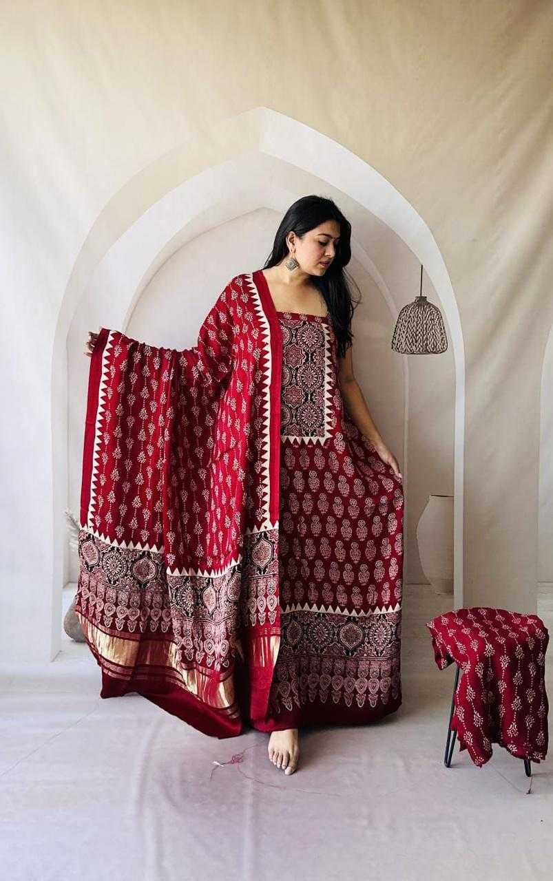 YNF Wholesale Silk Ladies Suits KESH576 Silk Natrul | Surat Manufacturer