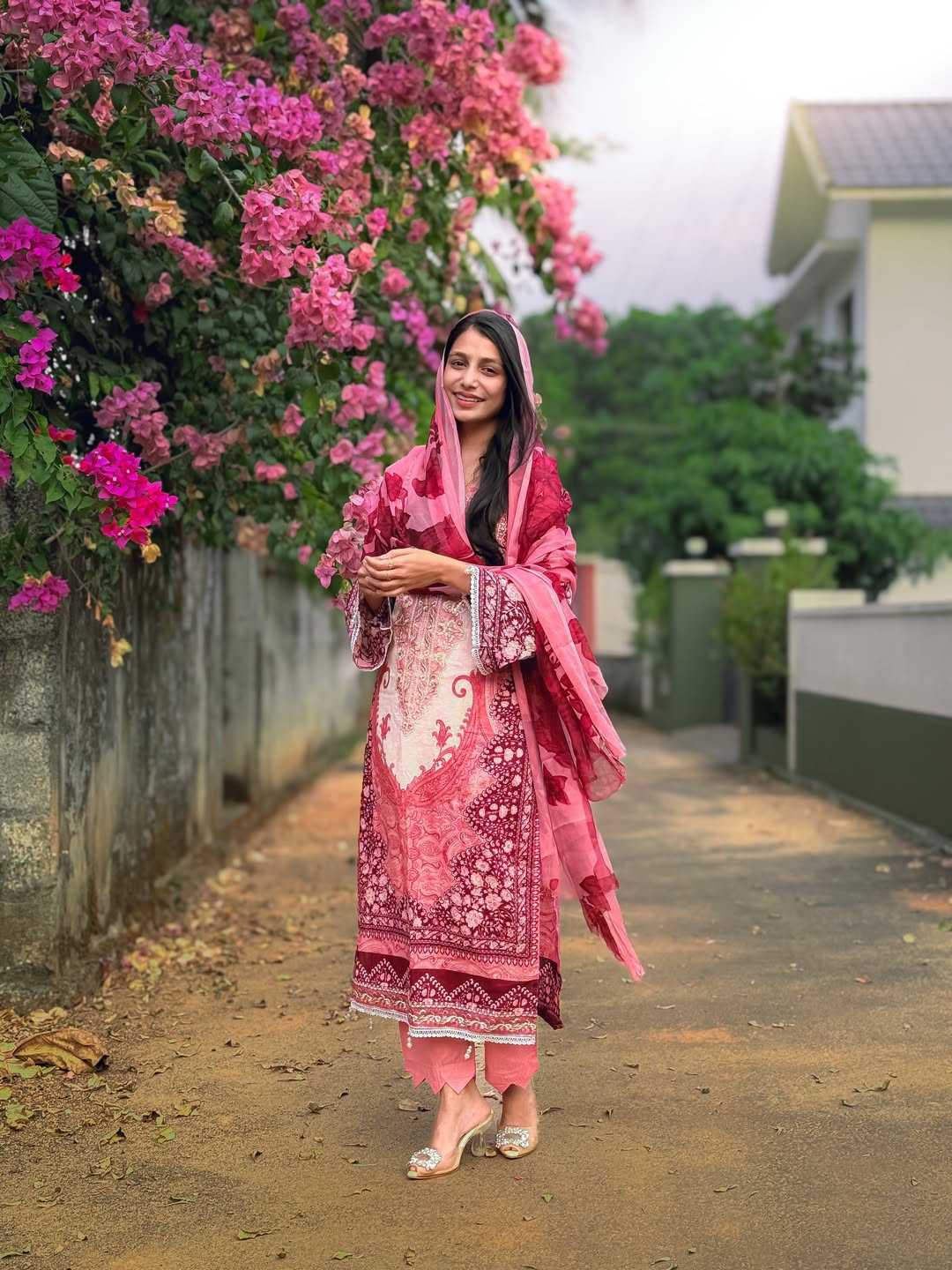 YNF Wholesale Cotton Printed Suits  | Surat Manufacturer