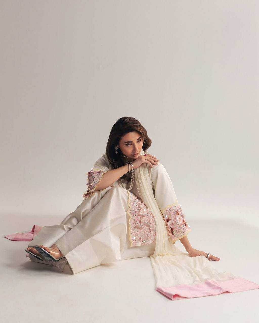 YNF Wholesale Heavy Crepe Mother Daughter Ethnic Sets KESH528 505 | Surat Manufacturer