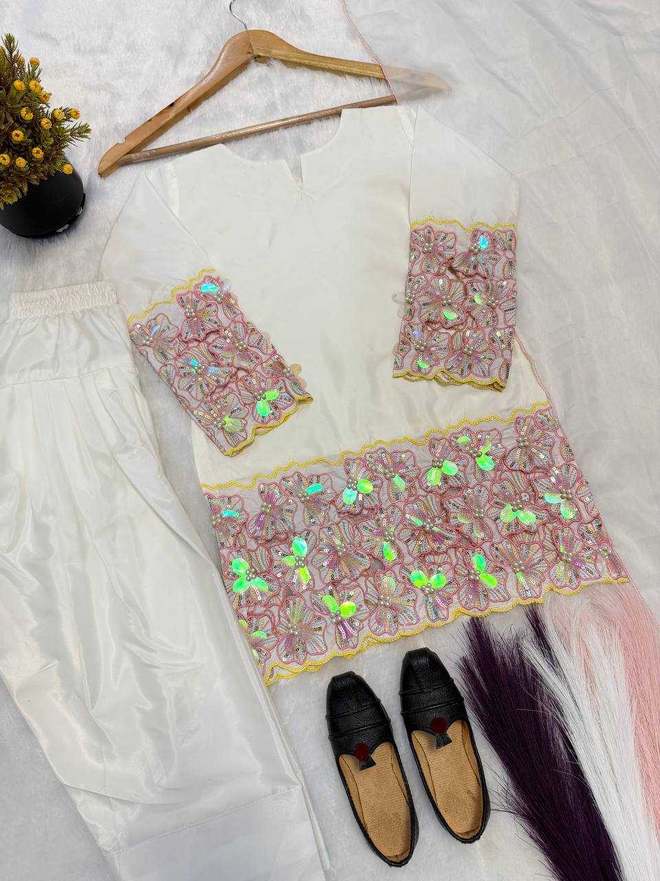 YNF Wholesale Heavy Crepe Mother Daughter Ethnic Sets KESH528 505 | Surat Manufacturer