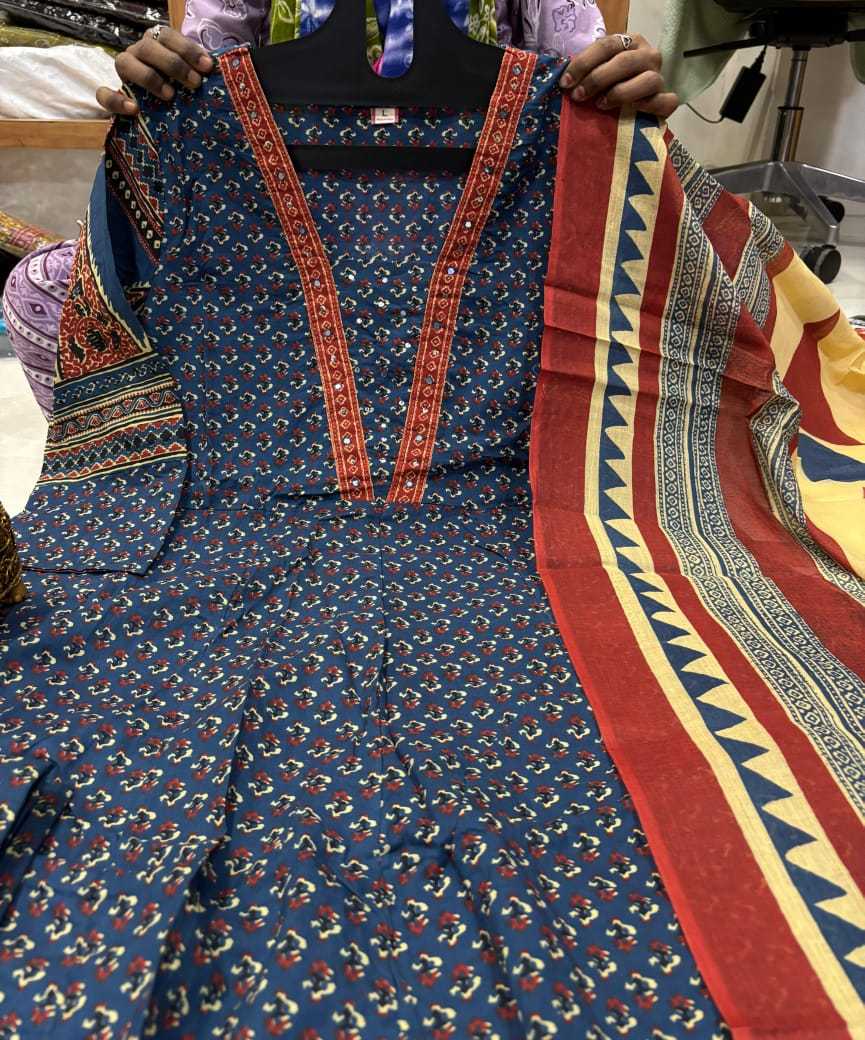 YNF Wholesale Pure Cotton Printed Gowns KESH147 112 | Surat Manufacturer