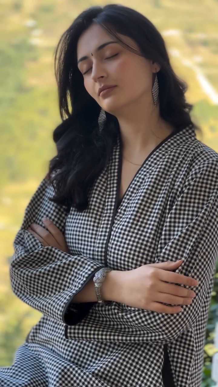 YNF Wholesale Linen Party Wear Kurtis  | Surat Manufacturer
