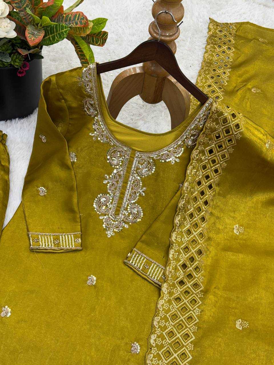 YNF Wholesale Jimmy Choo Palazzo Suit  | Surat Manufacturer