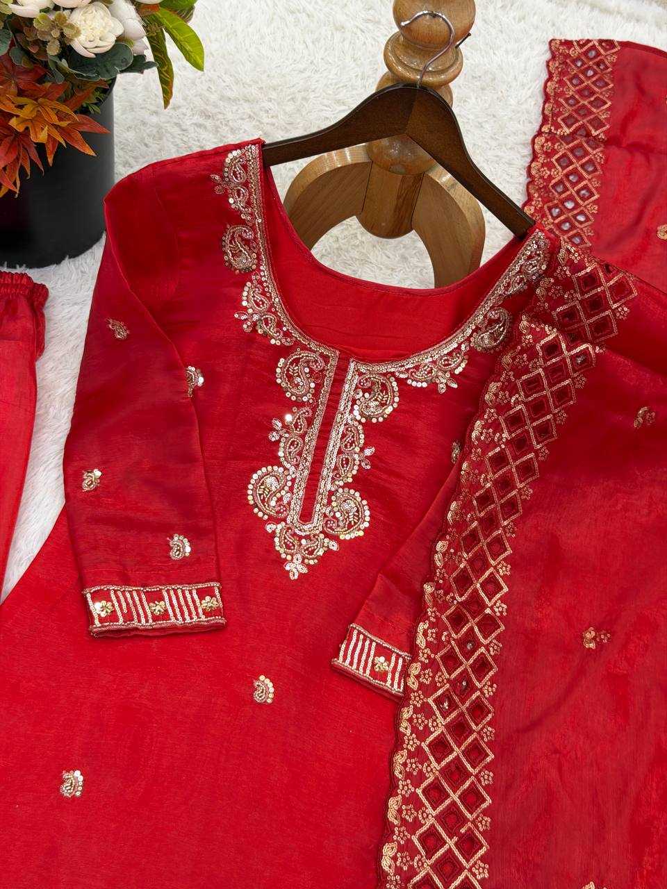 YNF Wholesale Jimmy Choo Palazzo Suit  | Surat Manufacturer